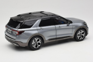 Ford Explorer Pilkas OEM 1:18 FORD2020 Metalas - nuotrauka 3 iš 8