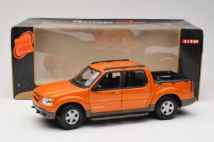 Ford Explorer Sport Trac Oranžinis Maisto 1:18 536891G Metalas - nuotrauka 8 iš 8