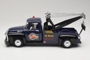Ford F-100 Vilkikas Bob's Towing Welly 1:18 19834-W Metalas - nuotrauka 3 iš 6