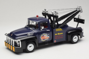 Ford F-100 Vilkikas Bob's Towing Welly 1:18 19834-W Metalas