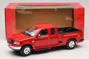 Ford F-150 Flareside SuperCab Raudonas Mira 1:18 6217 Metalas - nuotrauka 8 iš 8
