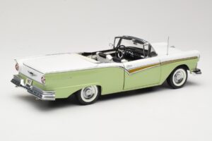 Ford Fairlane Skyliner Žalias & Baltas Sun Star 1:18 FORD003 Metalas - nuotrauka 4 iš 9