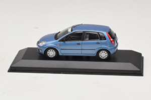 Ford Fiesta Mk5 4-Door Šviesiai Mėlynas Minichamps 1:43 FIESTA002 Metalas