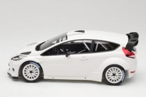 Ford Fiesta RS WRC Street Mk7 Baltas Minichamps 1:18 151110890 Metalas - nuotrauka 3 iš 6
