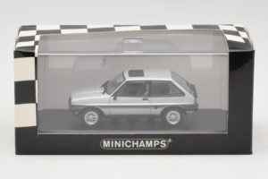 Ford Fiesta XR2 Sidabrinis Minichamps 1:43 400085160 Metalas - nuotrauka 4 iš 4