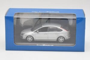 Ford Focus Mk2 Moondust Sidabrinis Minichamps 1:43 FOCUS002 Metalas - nuotrauka 4 iš 4