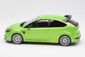 Ford Focus RS Mk2 Žalias Otto 1:18 OT381 Derva - nuotrauka 3 iš 6