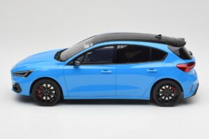 Ford Focus ST Edition Mk4 Azure Blue Otto 1:18 OT1186 Derva - nuotrauka 3 iš 6