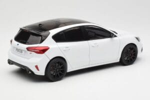 Ford Focus ST Mk4 Frozen Baltas MCG 1:18 MCG18453 Metalas - nuotrauka 2 iš 6