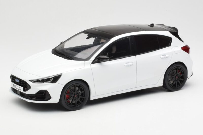 Ford Focus ST Mk4 Frozen Baltas MCG 1:18 MCG18453 Metalas
