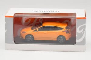 Ford Focus ST Mk3 Tangerine Scream Minichamps 1:43 FOCUS001 Metalas - nuotrauka 4 iš 4
