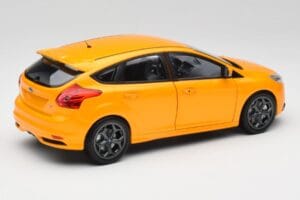 Ford Focus ST Mk2 Tangerine Scream Minichamps 1:18 110082005 Metalas - nuotrauka 3 iš 8
