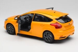 Ford Focus ST Mk2 Tangerine Scream Minichamps 1:18 110082005 Metalas - nuotrauka 5 iš 8