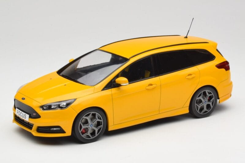 Ford Focus ST Turnier Mk3 Geltonas MCG 1:18 MCG18464 Metalas