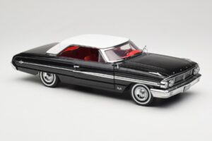 Ford Galaxie 500 Juodas Sun Star 1:18 1442 Metalas - nuotrauka 6 iš 8