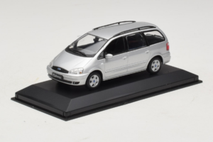 Ford Galaxy Mk2 Sidabrinis Minichamps 1:43 GALAXY001 Metalas - nuotrauka 2 iš 4