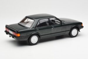 Ford Granada Mk2 2.8 Injection Tamsiai Žalias MCG 1:18 MCG18263 Metalas - nuotrauka 2 iš 6