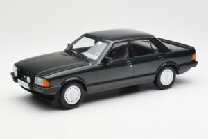 Ford Granada Mk2 2.8 Injection Tamsiai Žalias MCG 1:18 MCG18263 Metalas