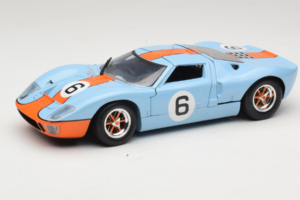 Ford GT40 Gulf #6 J. Ickx / J. Oliver 24 Hours of Le Mans 1969 Eagles Race 1:18 300600 Metalas