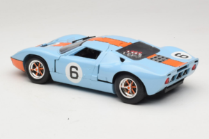 Ford GT40 Gulf #6 J. Ickx / J. Oliver 24 Hours of Le Mans 1969 Eagles Race 1:18 300600 Metalas - nuotrauka 7 iš 8