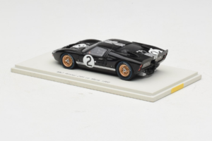 Ford GT40 Mk II #2 B. McLaren / C. Amon Shelby American Winner 24 Hours of Le Mans 1966 Spark 1:43 43LM66-O1 Derva - nuotrauka 3 iš 4