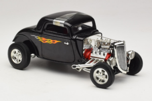 Ford Hot Rod Juodas Rydell High Grease ERTL 1:18 36602 Metalas - nuotrauka 4 iš 6