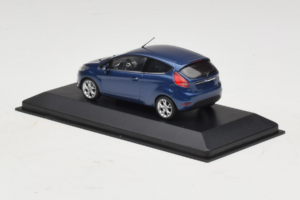 Ford Ka Dark Blue Metallic Minichamps 1:43 FORD004 Metalas - nuotrauka 3 iš 4
