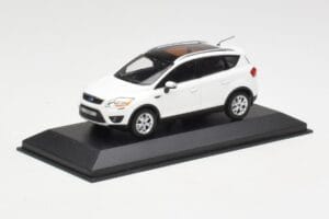 Ford Kuga Mk1 Baltas Minichamps 1:43 KUGA001 Metalas - nuotrauka 2 iš 4