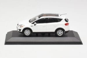 Ford Kuga Mk1 Baltas Minichamps 1:43 KUGA001 Metalas