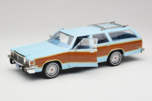 Ford LTD Country Squire Charlie's Angels Movie GreenLight 1:18 19066 Metalas - nuotrauka 2 iš 8