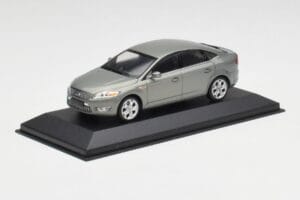 Ford Mondeo Mk3 Sedan Pilkas Metallic Minichamps 1:43 IND403086003 Metalas - nuotrauka 2 iš 4