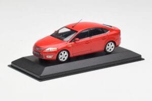 Ford Mondeo Mk4 Colorado Raudonas Minichamps 1:43 MONDEO001 Metalas - nuotrauka 2 iš 4