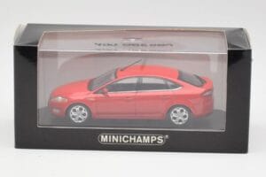 Ford Mondeo Mk4 Colorado Raudonas Minichamps 1:43 MONDEO001 Metalas - nuotrauka 4 iš 4