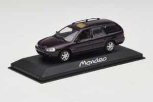 Ford Mondeo Mk1 Turnier Dark Blue Metallic Minichamps 1:43 43306312 Metalas - nuotrauka 2 iš 4