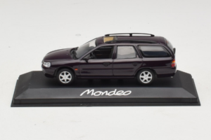 Ford Mondeo Mk1 Turnier Dark Blue Metallic Minichamps 1:43 43306312 Metalas