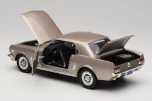 Ford Mustang 1964 1/2 Sidabrinis Mira 1:18 6127 Metalas - nuotrauka 5 iš 8