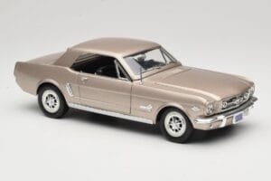 Ford Mustang 1964 1/2 Sidabrinis Mira 1:18 6127 Metalas - nuotrauka 6 iš 8