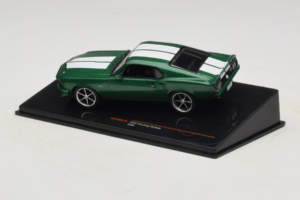 Ford Mustang Custom Žalias IXO 1:43 CLC530N Metalas - nuotrauka 3 iš 4