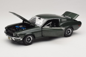 Ford Mustang GT Bullitt su Steve McQueen Figūrėle Greenlight 1:18 12885 Metalas - nuotrauka 2 iš 8