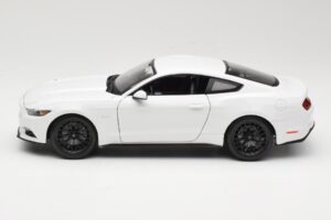 Ford Mustang GT S550 Baltas Maisto 1:18 31197 Metalas - nuotrauka 4 iš 8
