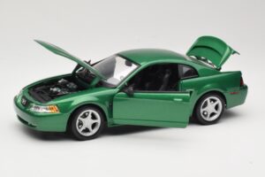 Ford Mustang GT SN95 Žalias Maisto 1:18 50326 Metalas - nuotrauka 2 iš 8