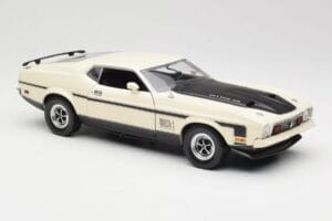 Ford Mustang Mach 1 Baltas Sun Star 1:18 3602 Metalas - nuotrauka 6 iš 8