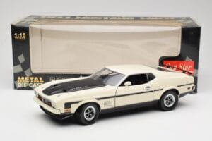 Ford Mustang Mach 1 Baltas Sun Star 1:18 3602 Metalas - nuotrauka 8 iš 8