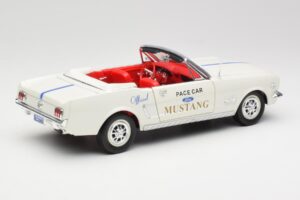 Ford Mustang Pace Car Wimbledon White Solido 1:18 81578 Metalas - nuotrauka 3 iš 8