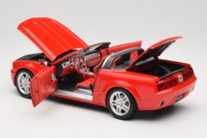 Ford Mustang S197 GT Kabrioletas Raudonas Beanstalk Group 1:18 FOR10016R Metalas - nuotrauka 5 iš 8