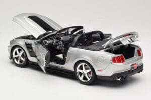 Ford Mustang S197 Roush 427R Kabrioletas Sidabrinis Maisto 1:18 31669 Metalas - nuotrauka 5 iš 8