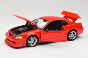 Ford Mustang SVT Cobra R SN95 Raudonas Maisto 1:18 531872 Metalas - nuotrauka 2 iš 8
