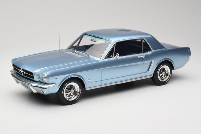 Ford Mustang V8 Hardtop Pony GT Silver Blue GT Spirit 1:12 G089 Derva