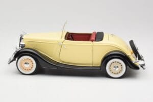 Ford Roadster Dearborn Yellow Solido 1:18 8008 Metalas - nuotrauka 4 iš 8