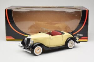Ford Roadster Dearborn Yellow Solido 1:18 8008 Metalas - nuotrauka 8 iš 8